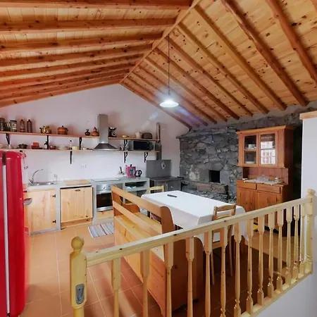 Alojamento de Turismo Rural Casas Dos Vimes Faja dos Vimes