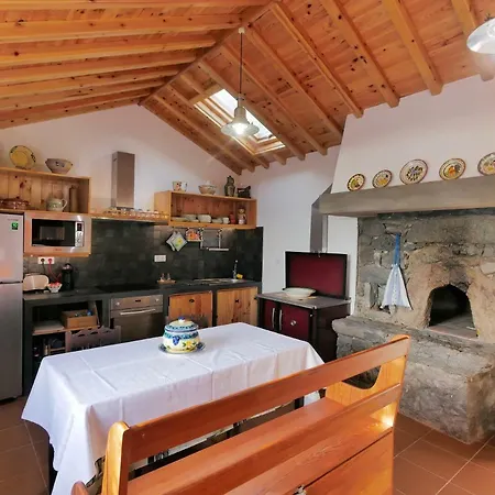 Casas Dos Vimes Κατάλυμα σε φάρμα Faja dos Vimes